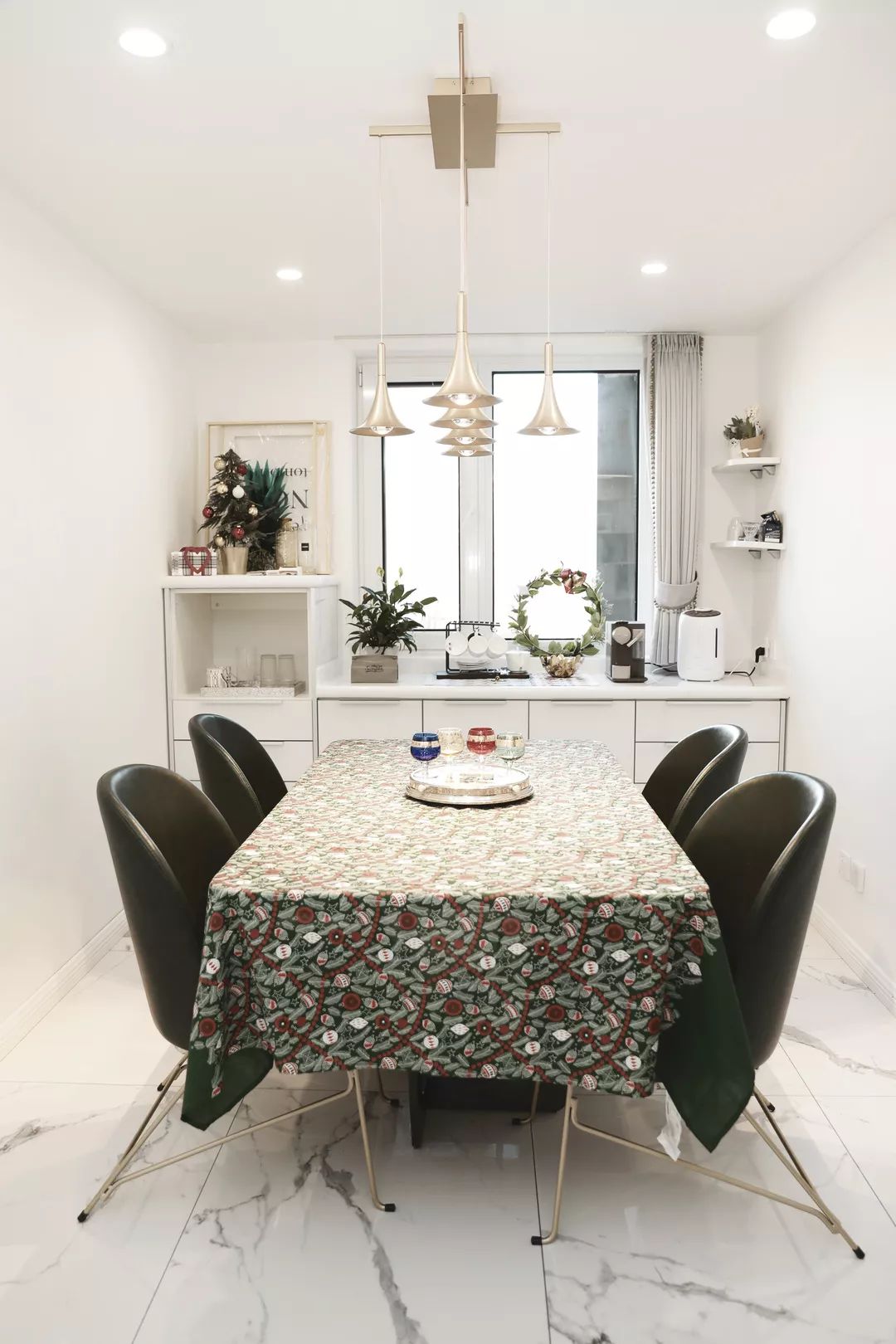 专访甘露|生活隐匿在我家中最舒服的角落里