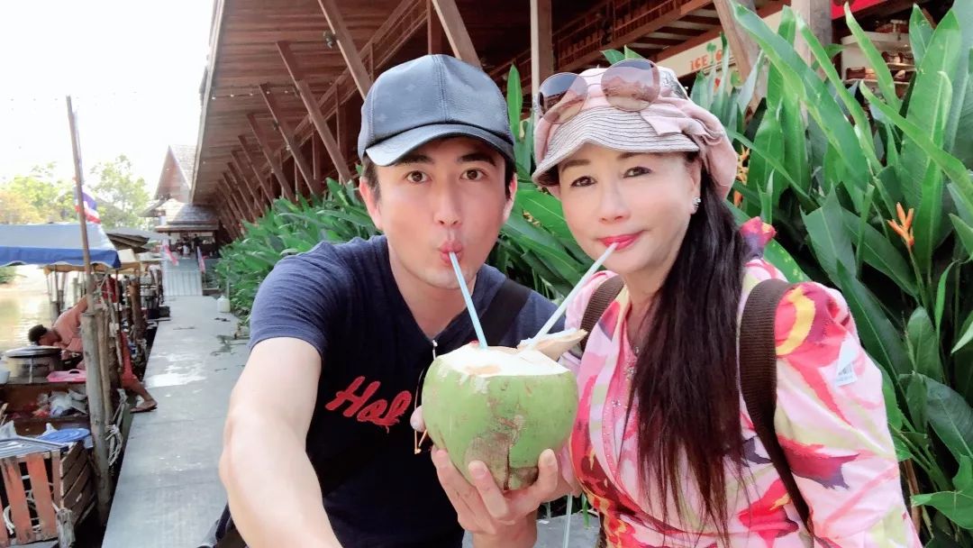 Top10|突袭妈妈们的化妆台，我居然被种草了！