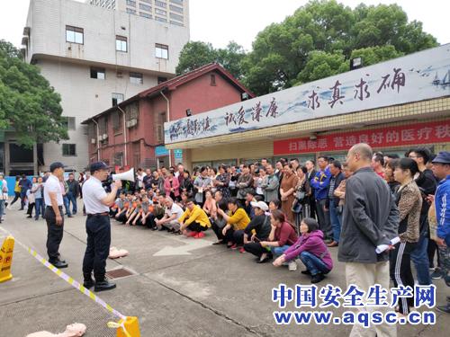 牢记求救知识关键时刻能救命,险情来了莫慌张掌握自救是关键