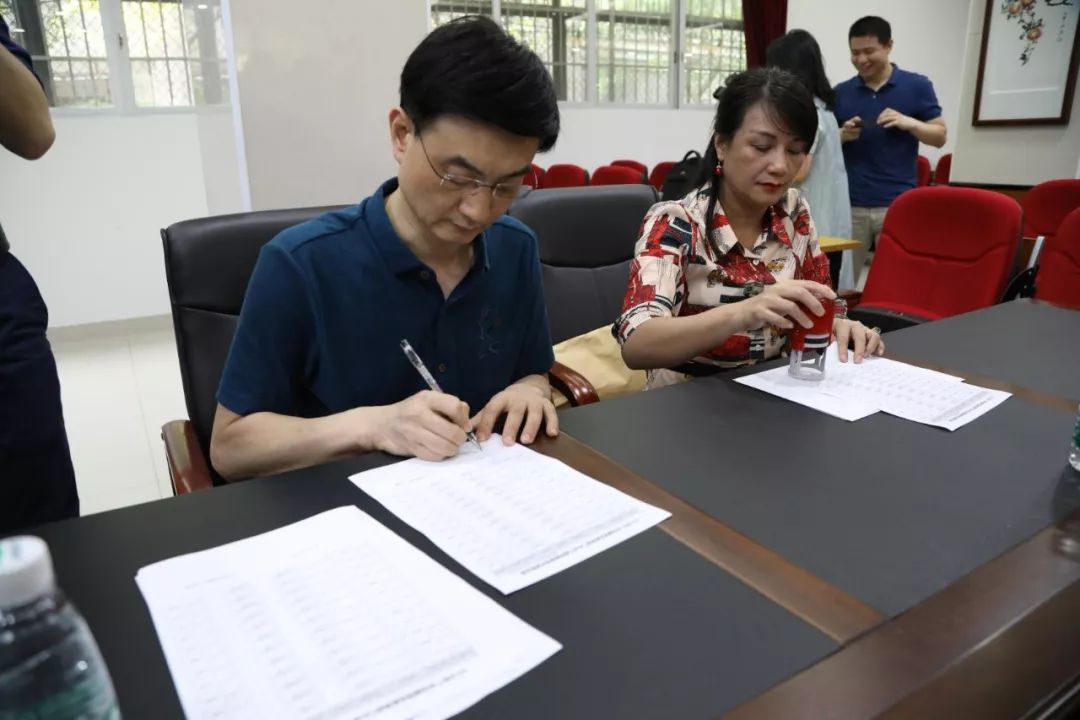 首批“二孩”入园有多难？广州小区配套公办园业主子女也需摇号！