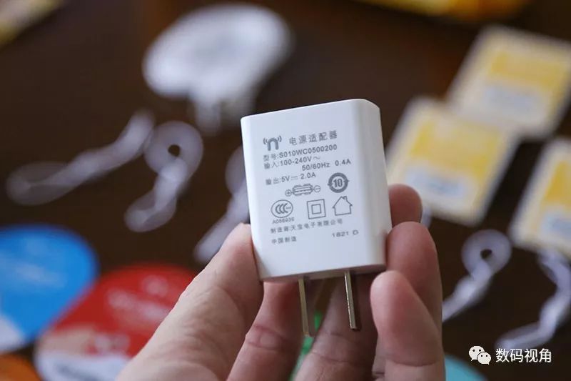 牛听听熏教机和火兔故事机哪个好,牛听听儿童智能熏教机便携版