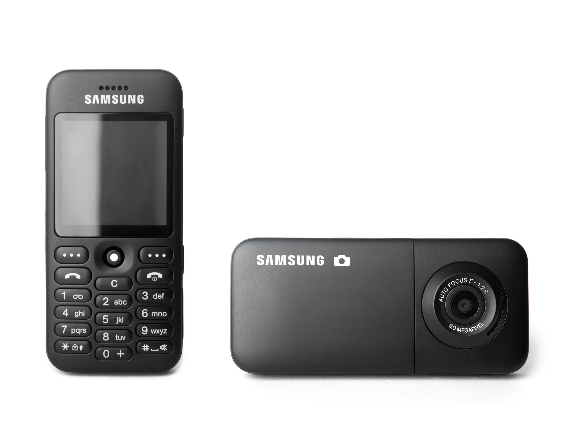 对于他来说：「奖杯」这种东西，还不如「烟灰缸」有用呢！