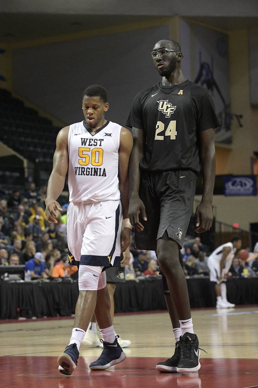 周琦身高臂展排名,周琦体测数据对比张伯伦