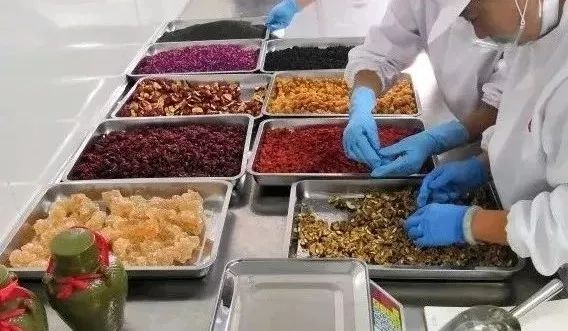 化妆不如养皮肤,化妆不如补水