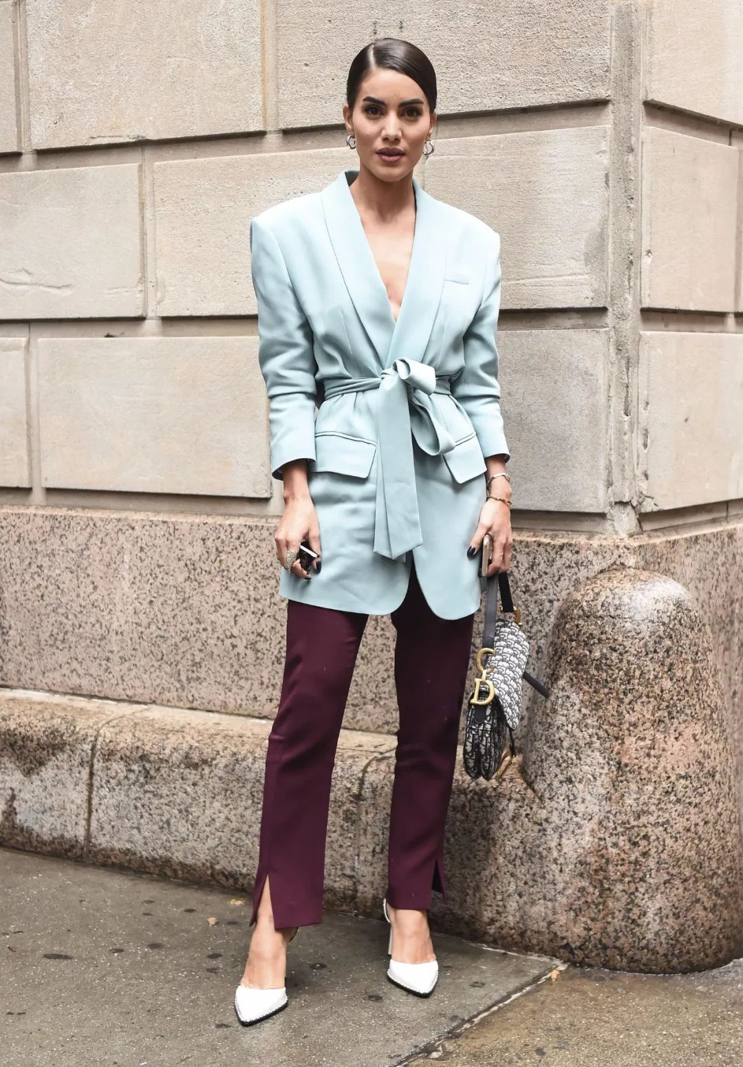 时髦人的夏天，从裤腿开衩开始