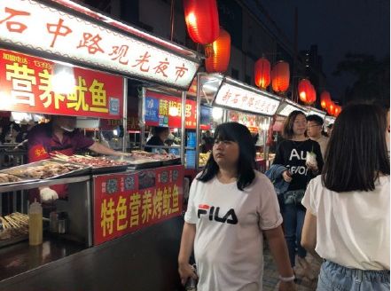 鲜城探店|夏季来临，庄里最火爆的人气夜市约起来！五大美食街一网打尽！人均不到50元吃个遍！