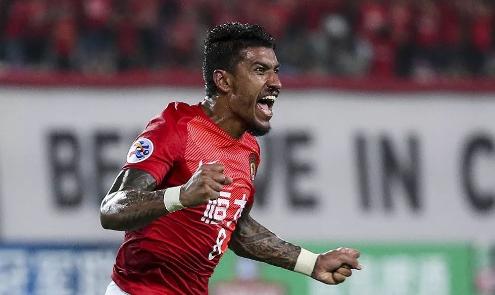 众志成城拼下关键一胜广州恒大晋级亚冠16强卡帅上演执教恒大代表作球员肩挑球队责任让人动容