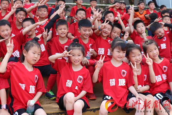 荷塘校园足球,株洲南雅中学校园足球训练营