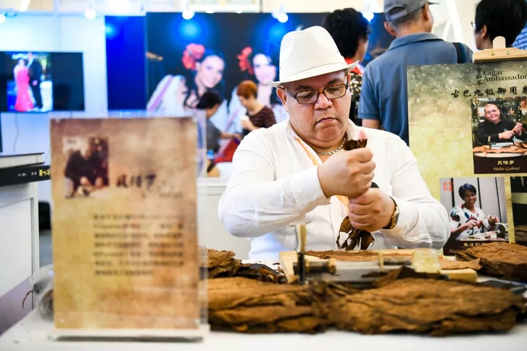 【活动】“一带一路名品展”下周五开幕，小布送福利啦！