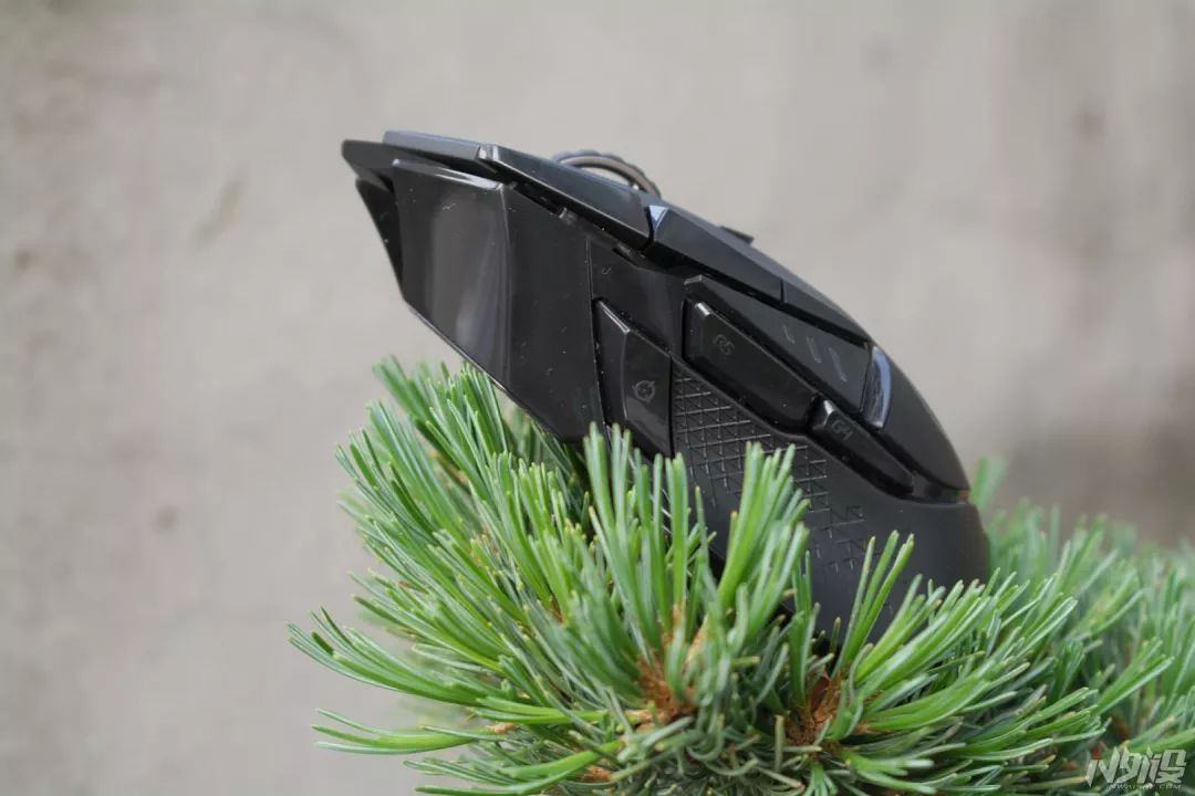 无线g502罗技,g502创世者和g502lightspeed的区别