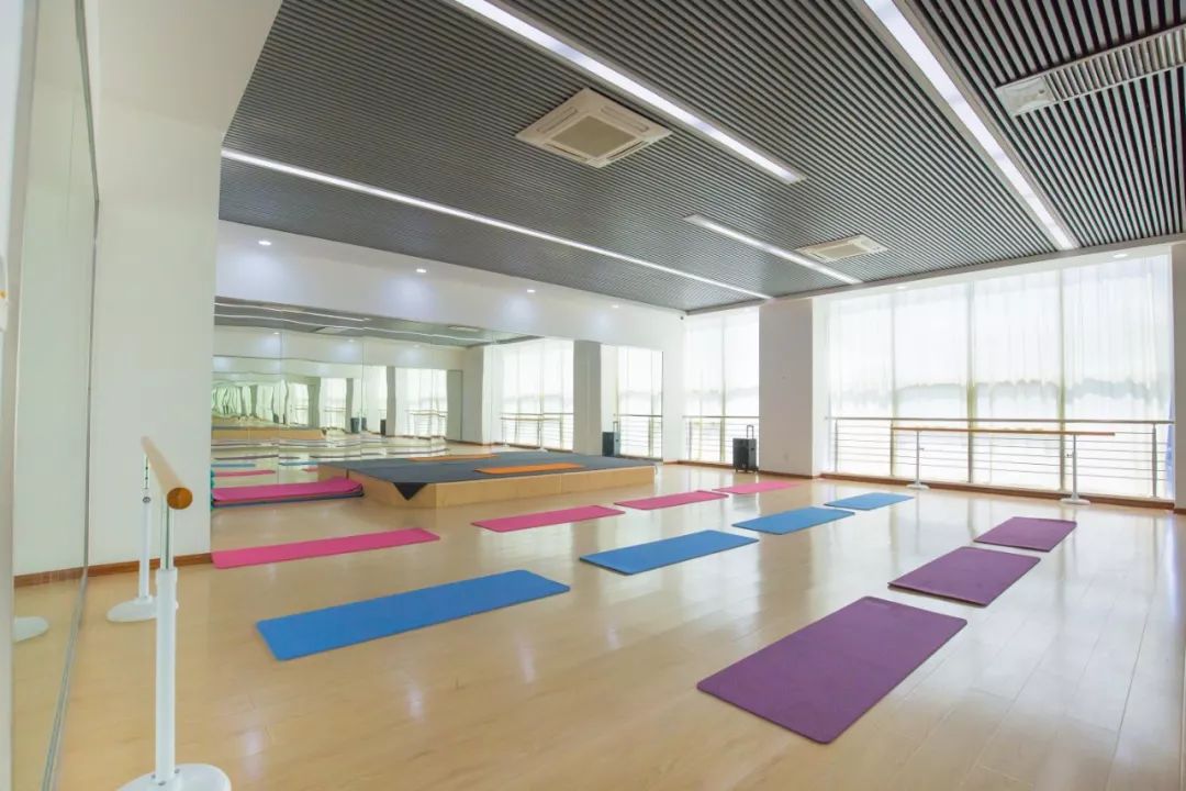 6.8折Get夏日好身材！就在临沂这家1.6万平方米的运动中心！一起燃烧卡路里，我jio得ok