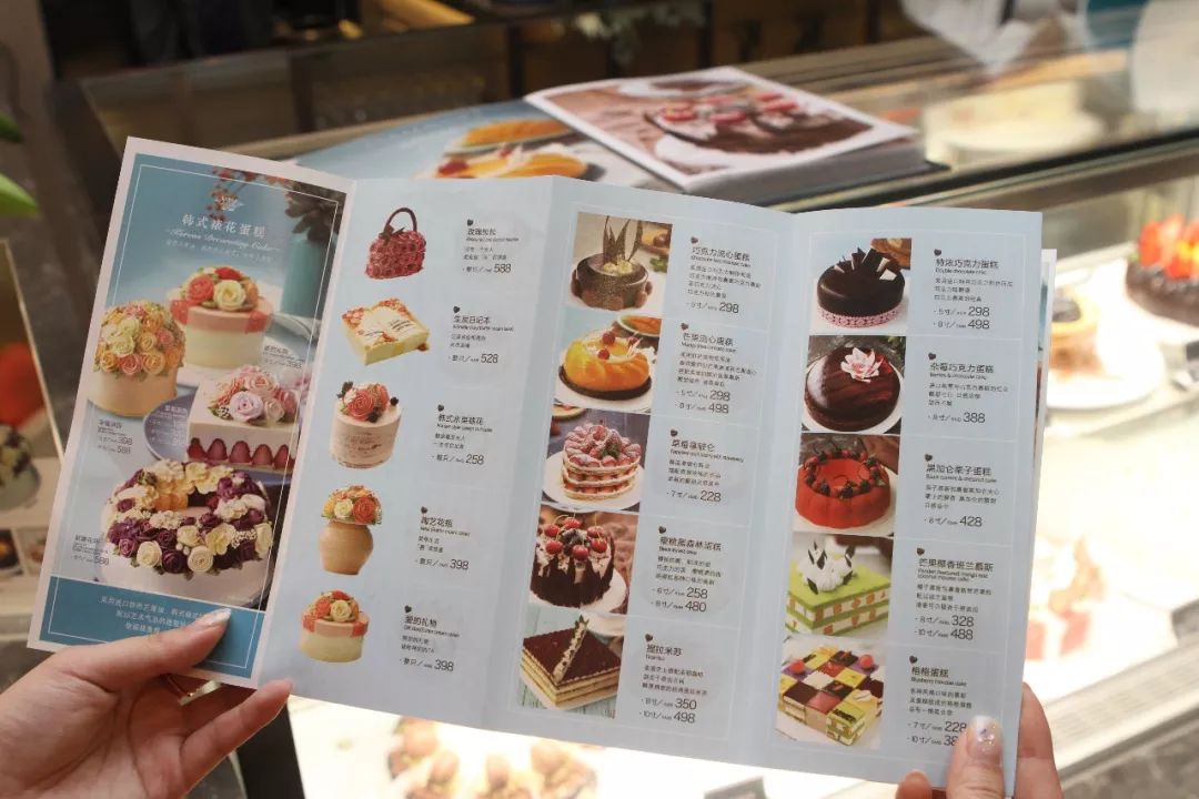 港丽杭大店开卖蛋糕了!精致的裱花蛋糕,秒杀连锁的奶酪茶……没想到你是这样的港丽
