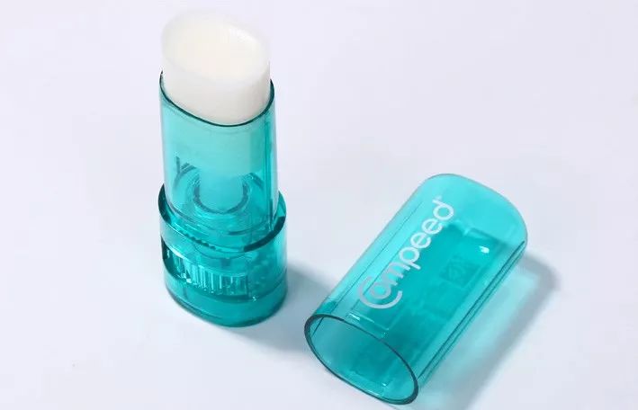 一穿鞋子就烂脚丫,鞋子磨脚解决小妙招好物分享