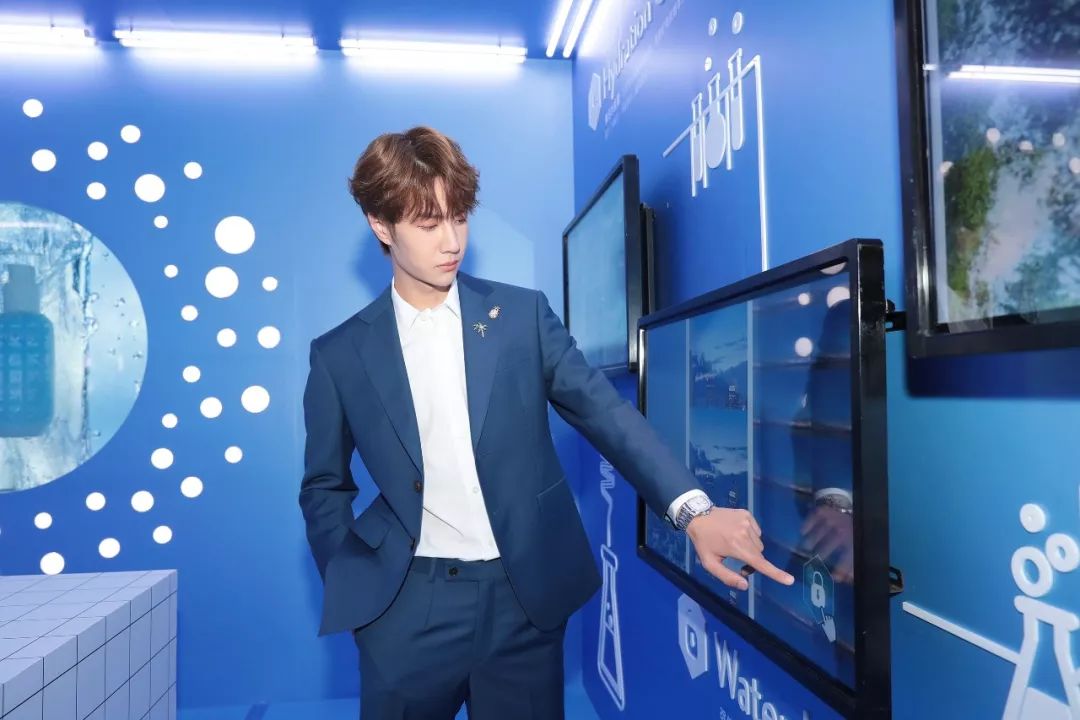 惊艳的colourpop眼影,colourpopy眼影入坑