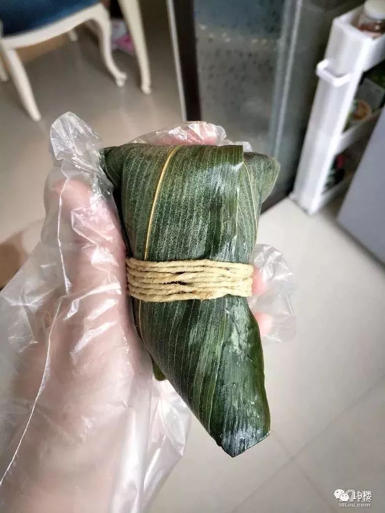 粽子捂脸流泪,鲜肉粽蛋黄粽