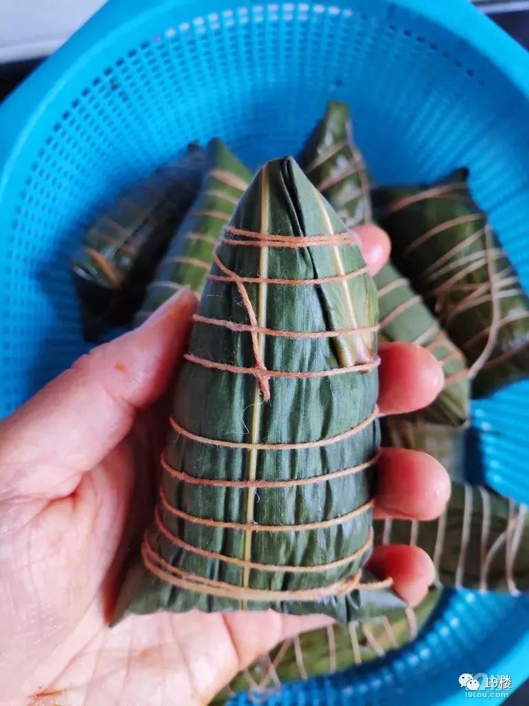 粽子捂脸流泪,鲜肉粽蛋黄粽