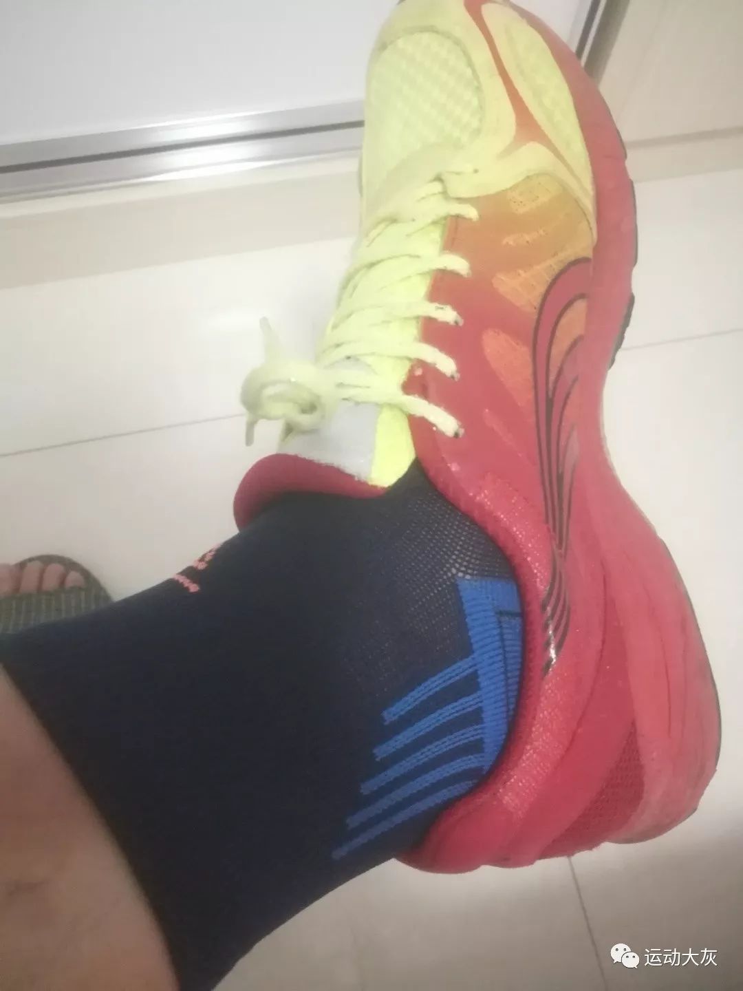 跑步袜测评排行,跑步压缩袜测评