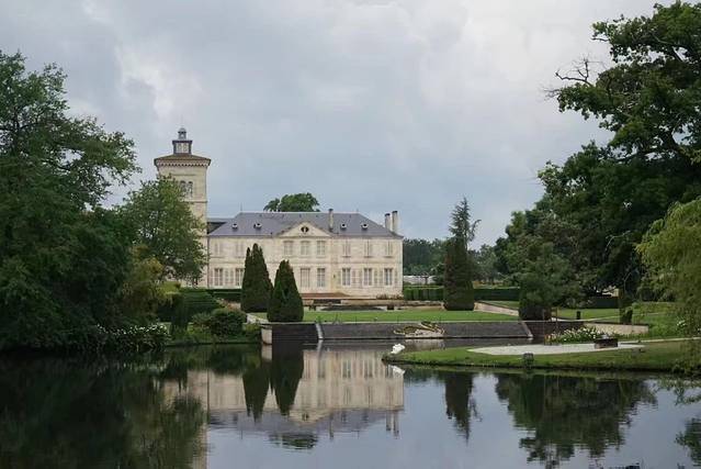 波尔多红酒美景,法国巴黎的红酒