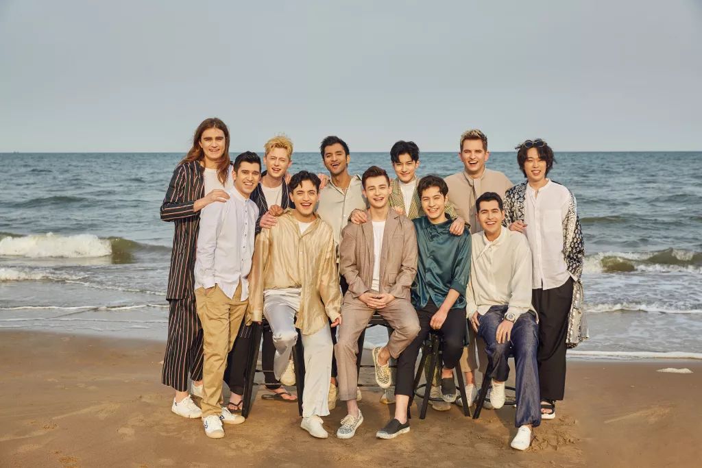 男模摆拍动作大全夏装,男模摆拍动作大全