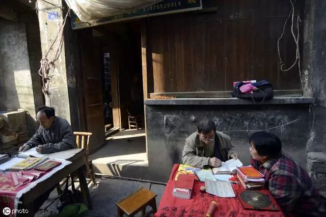 刘晓庆在秦城监狱度过多少天,刘晓庆首次曝光在监狱的生活