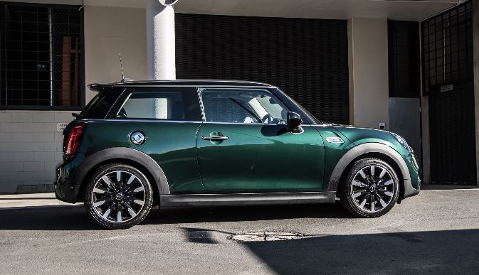 试驾MINICooperS：归途太远，要迷人且倔强