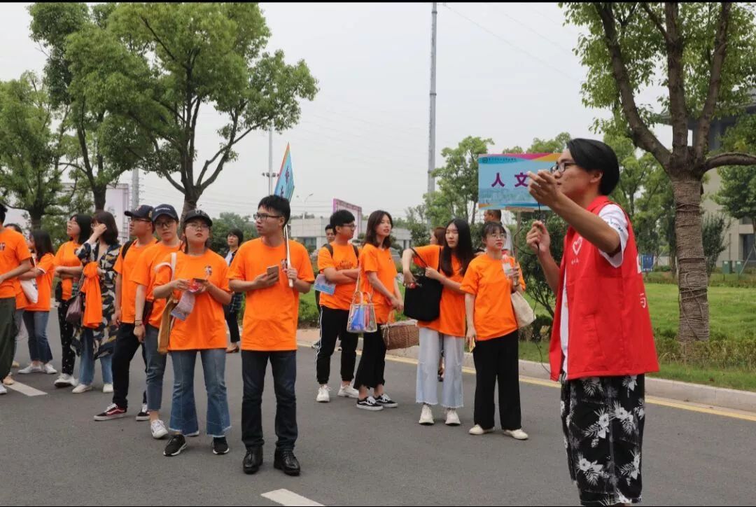 欢迎同学们回来母校学习,欢迎校友们常回家看看