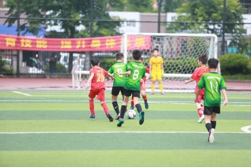 江南实验学校喜报,江南实验六年级第一届篮球赛