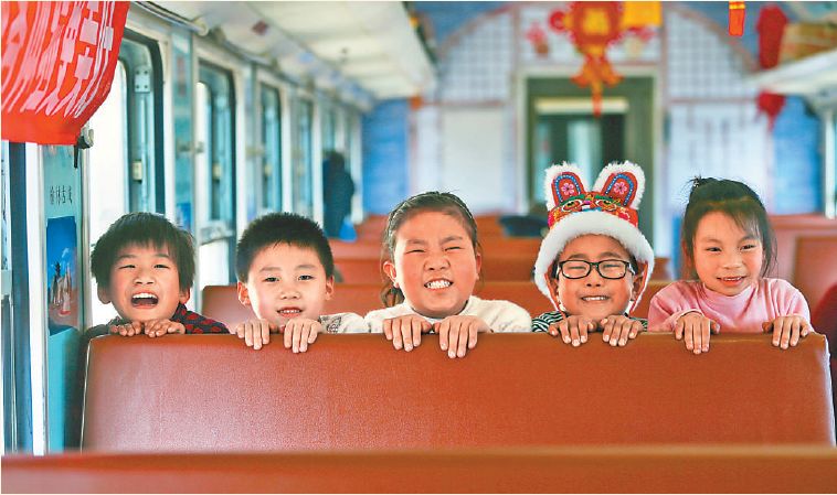 人民日报最经典的照片,人民日报年度好照片