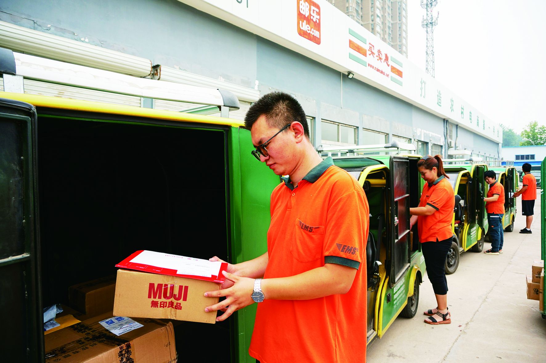 读德州|快递业绿色化进程步步加速:包裹多了,垃圾少了