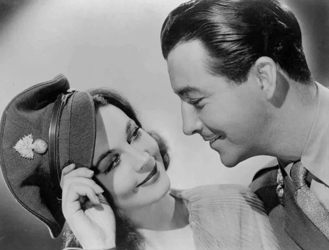 十首经典每一首都能感动世界,十首感动到哭的歌曲