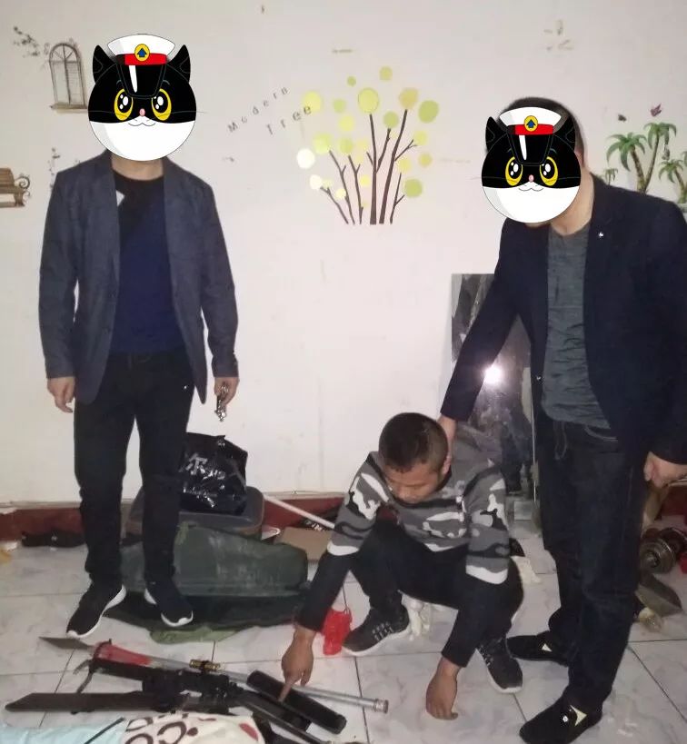 来PK！用一种水果形容警察，你的答案是……