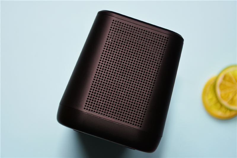 复古蓝牙音箱学生党开箱,手提式蓝牙音箱开箱测评