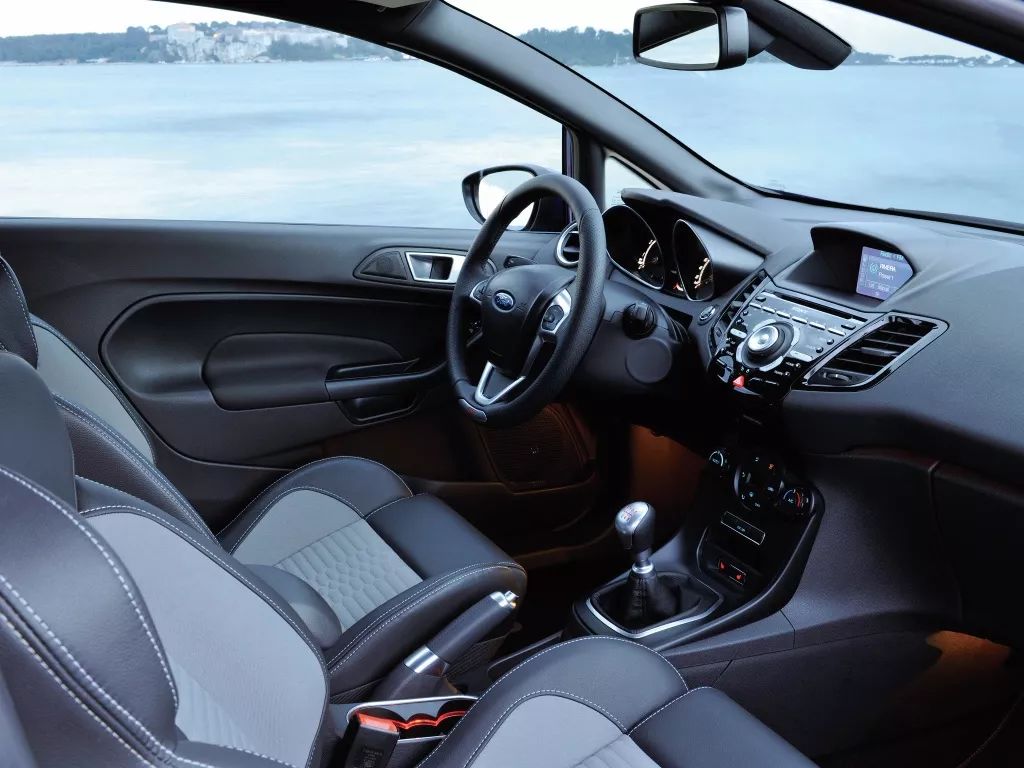 2013款福特嘉年华st二手车,合肥嘉年华st二手车