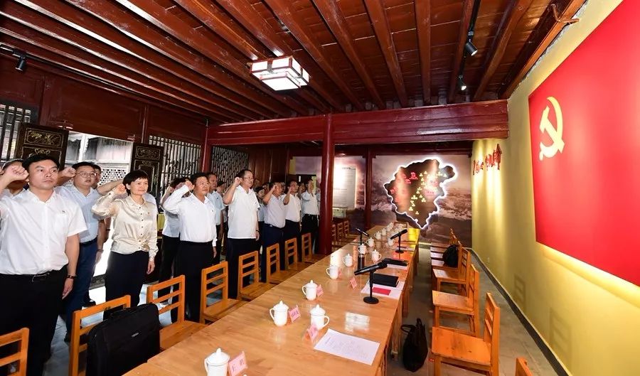 守初心悟初心践初心主题教育,守初心践初心悟初心微党课