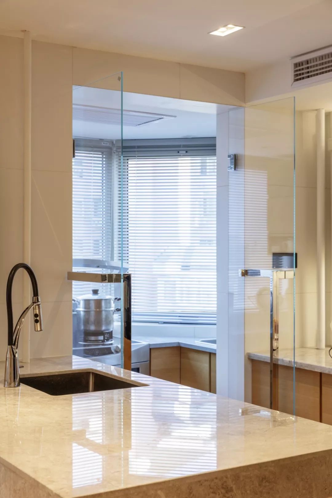 小面积客厅阳台改书房装修效果图,客厅书房阳台一体装修效果图欣赏