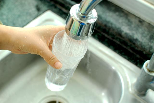 喝杯时令果饮还要去茶饮店排长队?试试这个神器在家就能轻松做