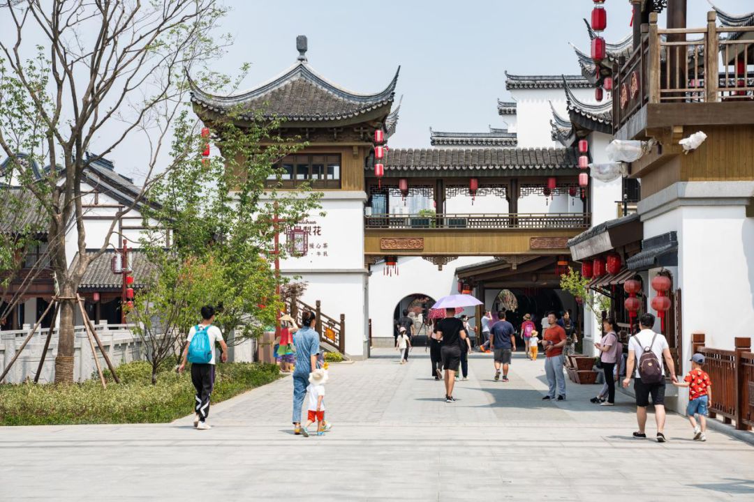 奇积乐园工程队发生巨大冲突 (奇积乐园第一集)