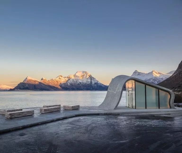 时差岛法国人,时差岛上