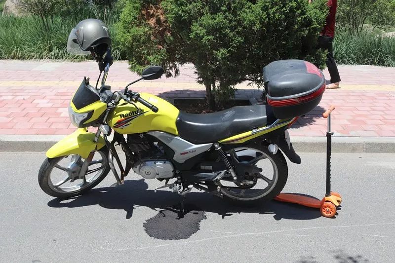 撞人逃逸警方发布协查通报,协查通报肇事逃逸