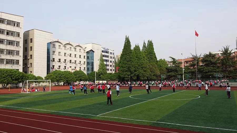 喜讯传来，这所学校厉害了！四中五中录取率名列全市前茅