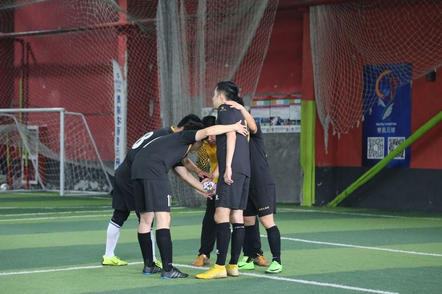 足球比赛捷报,足球喜报