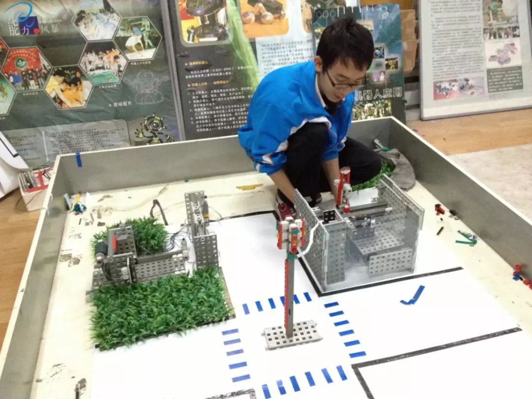 西安学习ai人工智能技术学校,西安高级中学今年招收人数