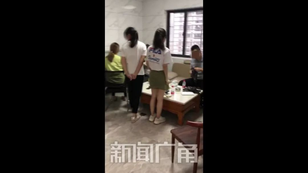 石狮：套房里住着7女1男，果断报警…抓了！/泉州：凌晨3点！3人瞬间被甩出，火星四溅