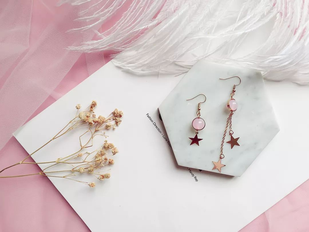 手指上有小水泡是脚气吗,手指上起小水泡就一定是汗疱疹吗