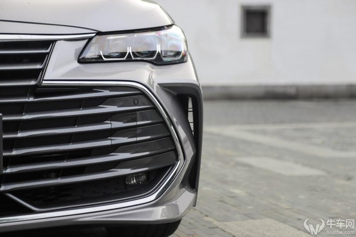 丰田亚洲龙没有电,2021款亚洲龙混动试驾视频