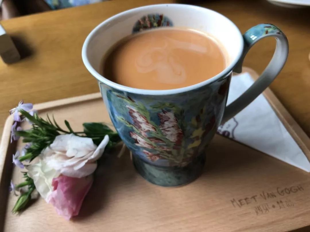 免费试住！速来撞进“青”凉时光！绝色山海之间，一家质感满分的有戏酒店，打算邀你来净化生活负能量