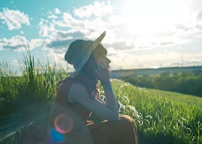 这样拍背影真的太好看了,怎样拍侧脸好看霸气