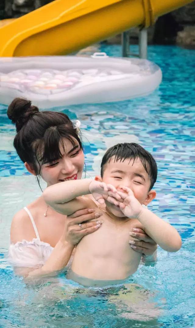 沉浸式泡温泉夏日玩水圣地推荐,送福利啦