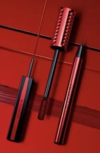 Beauty|CHANEL开挂、DIOR大女人？一线秋季彩妆速递