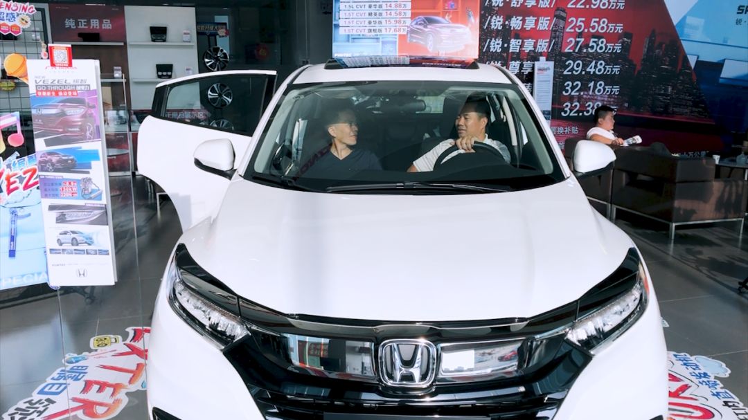 缤智发动机1.8l和1.5t哪种好,2015款本田缤智1.8l豪华版怎么样